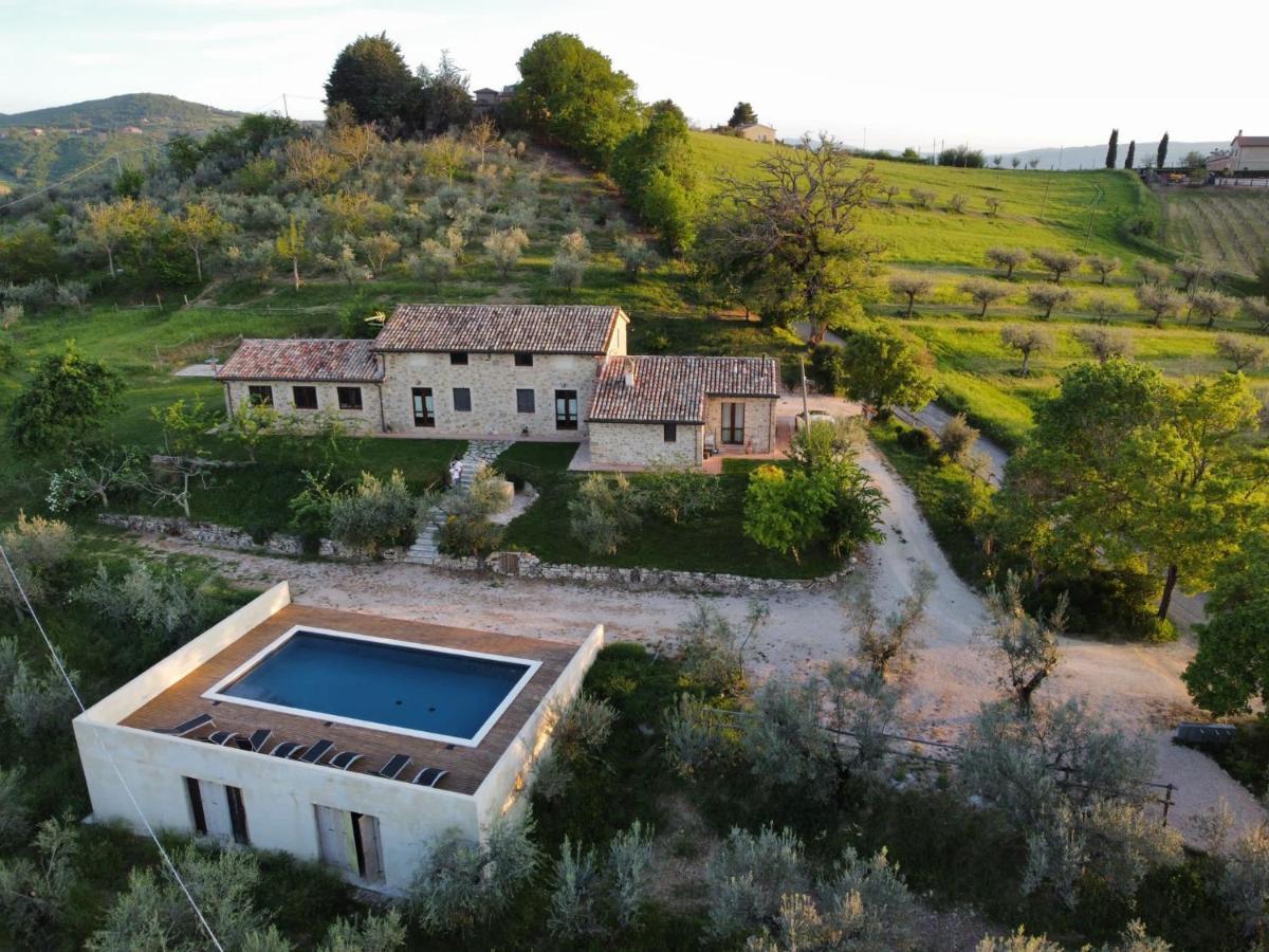 Agriturismo Sant'Angelo Holiday Farm Gualdo Cattaneo エクステリア 写真